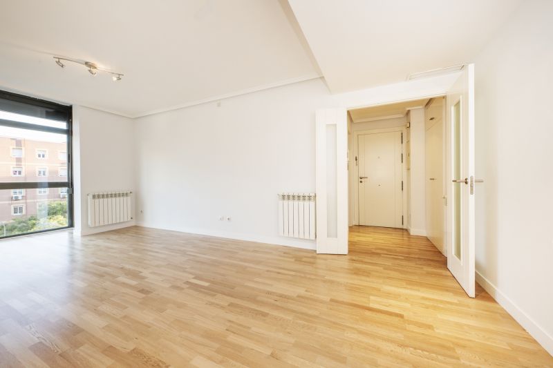 Floor Refinishing Service in Kansas City, KS
